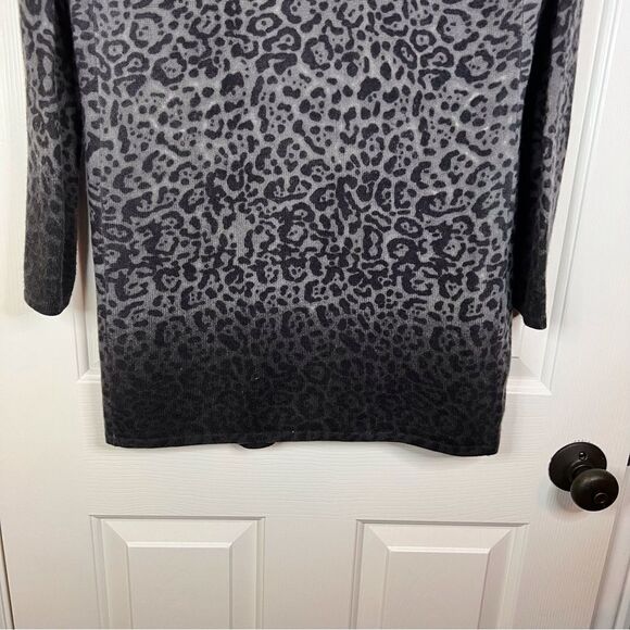 Neiman Marcus Cashmere Collection 100% Cashmere Cardigan Size Small Animal Print - Picture 3 of 6